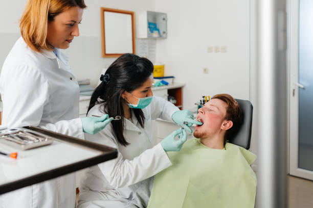 Best Dentist for Tooth Abscess  in Valle Vista, CA